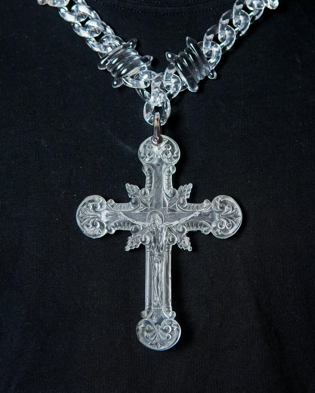 Lavenir Jewelry barbed wire Cuban chain necklace featuring a clear cross pendant for bold style